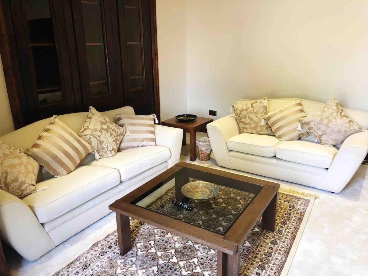 Beautiful 4-Bed Villa In Glasgow Zewnętrze zdjęcie