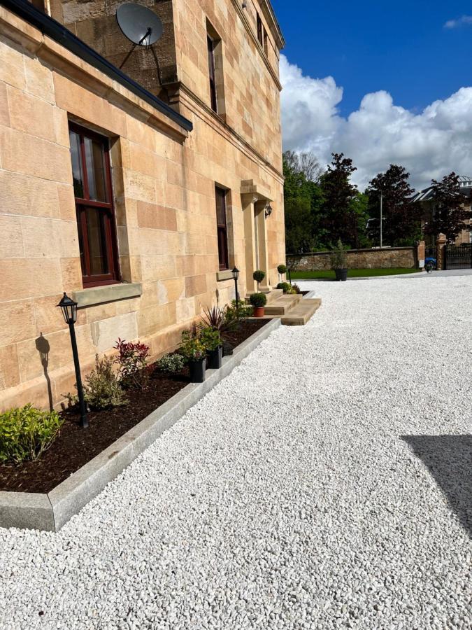 Beautiful 4-Bed Villa In Glasgow Zewnętrze zdjęcie